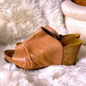 Sundance Size 37/7 cork and leather wedges
